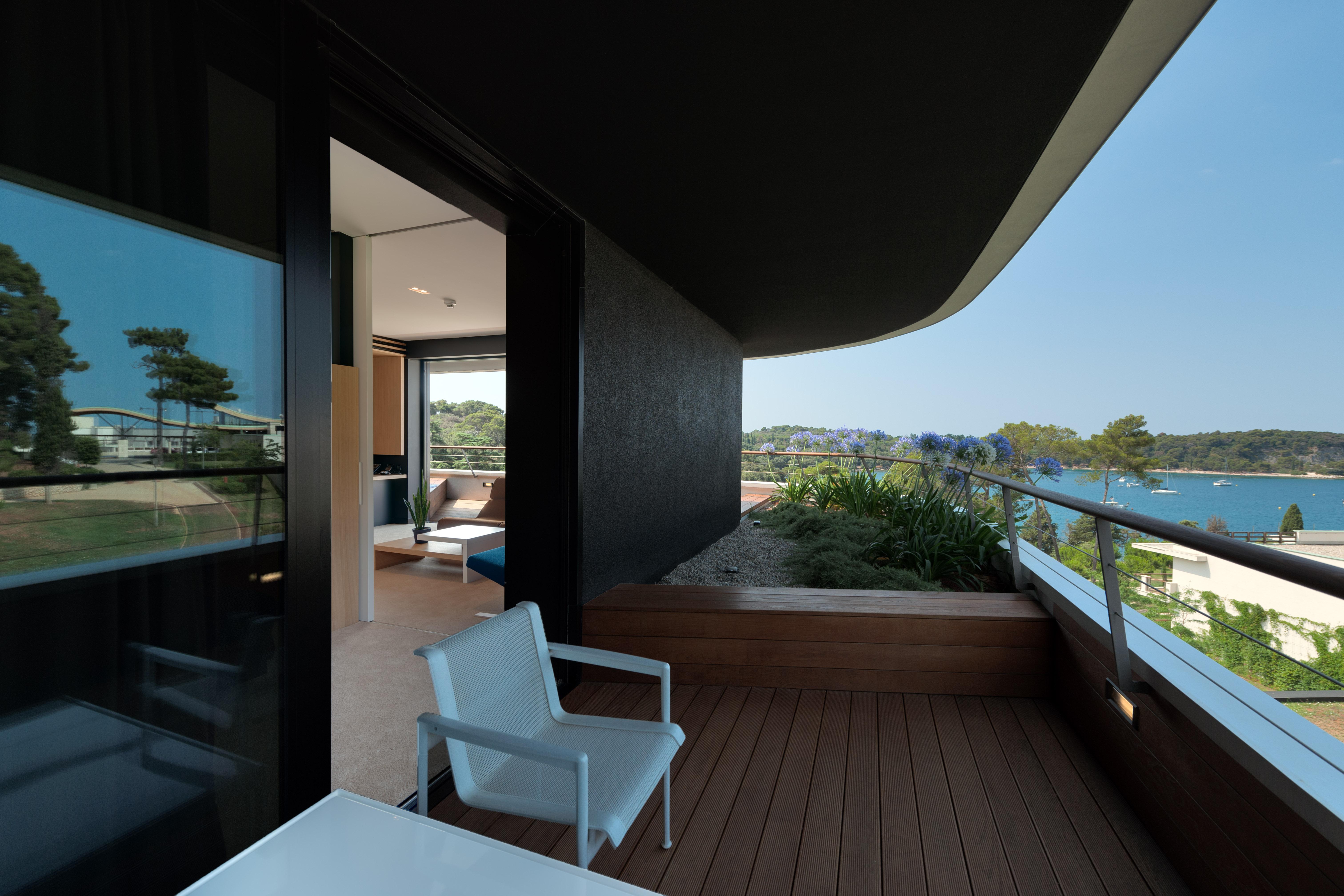 Lone Hotel By Maistra Collection Rovinj Ngoại thất bức ảnh Balcony