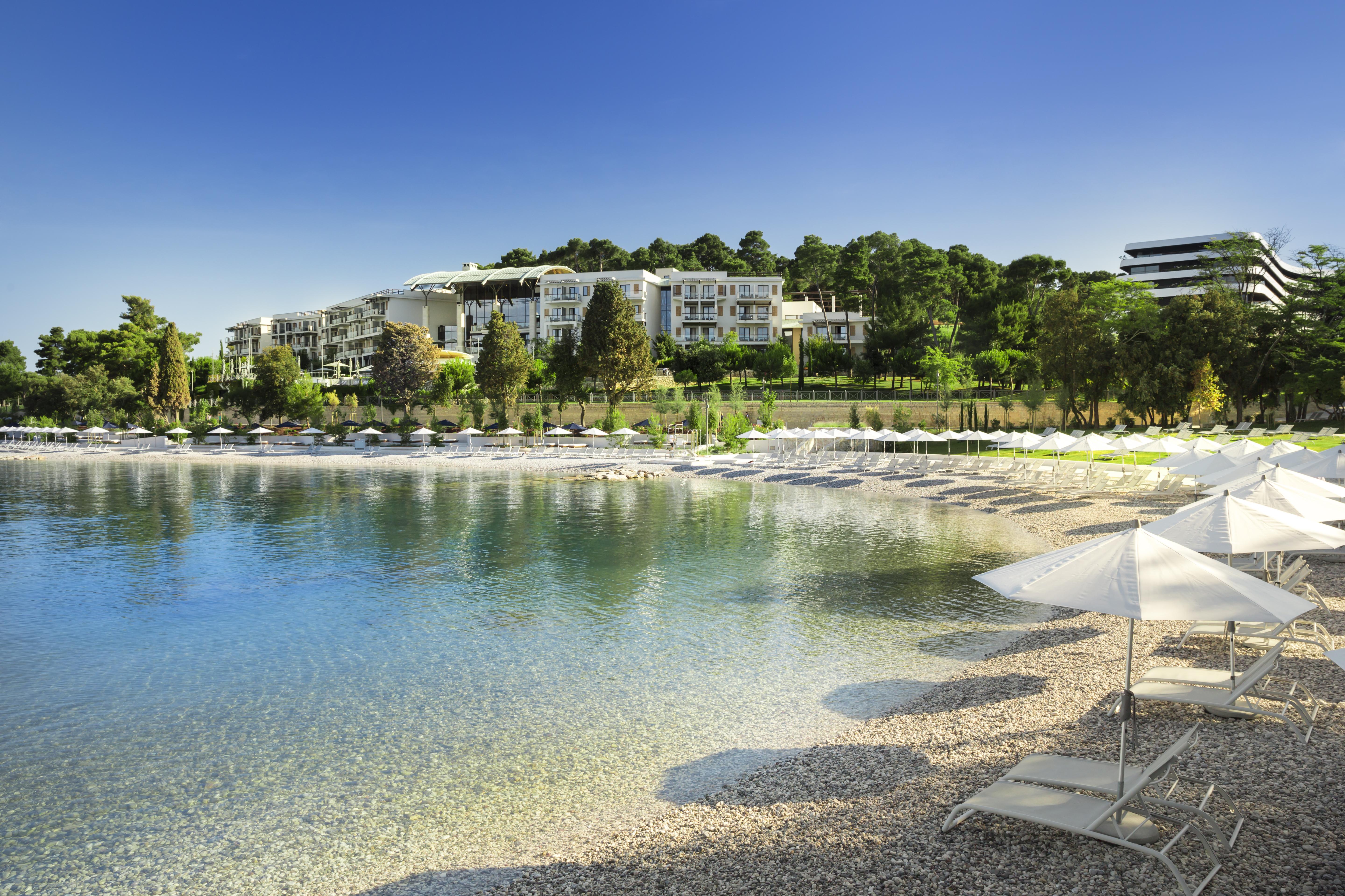 Lone Hotel By Maistra Collection Rovinj Ngoại thất bức ảnh Beach at the hotel