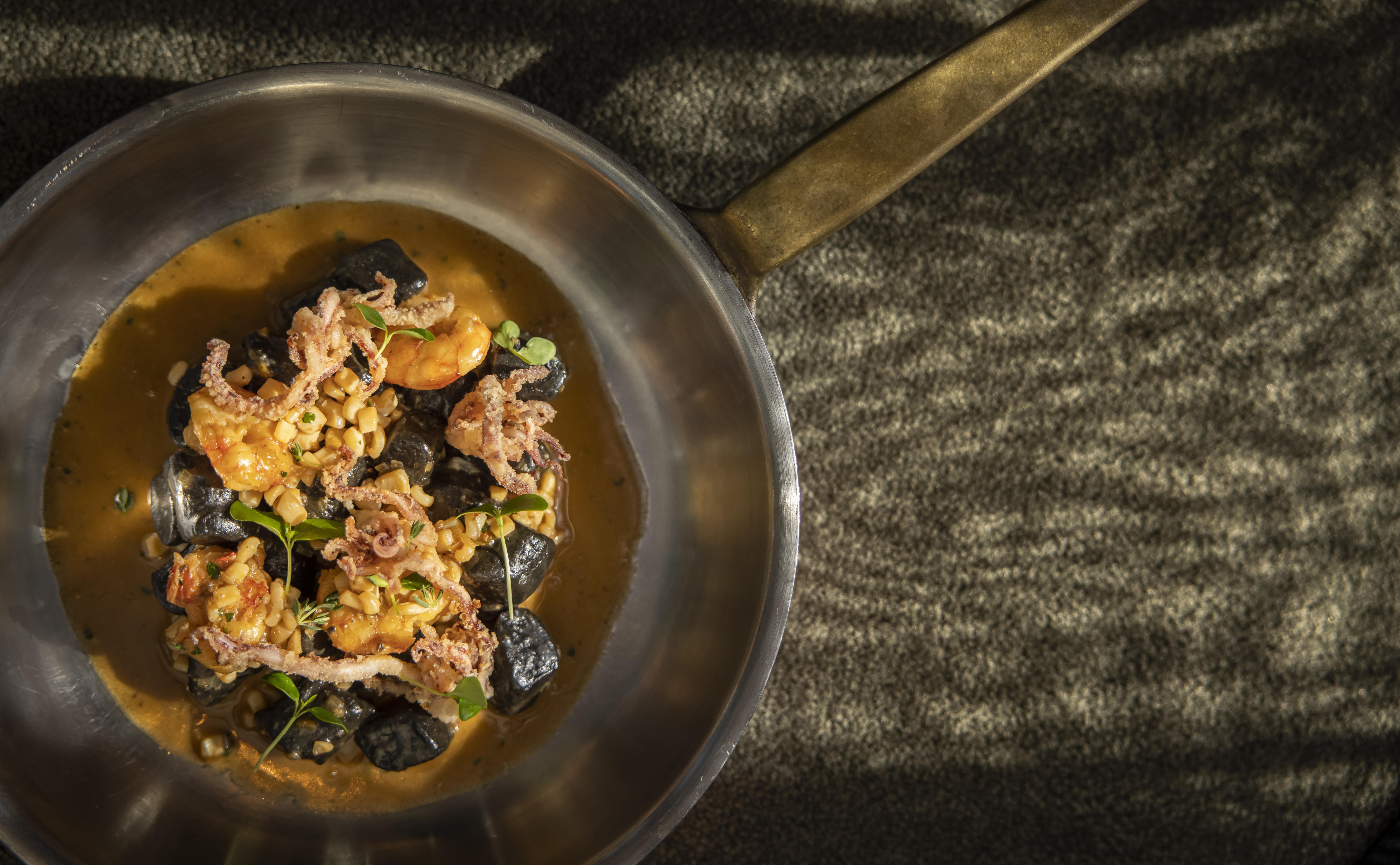 Lone Hotel By Maistra Collection Rovinj Ngoại thất bức ảnh A pan of stewed octopus