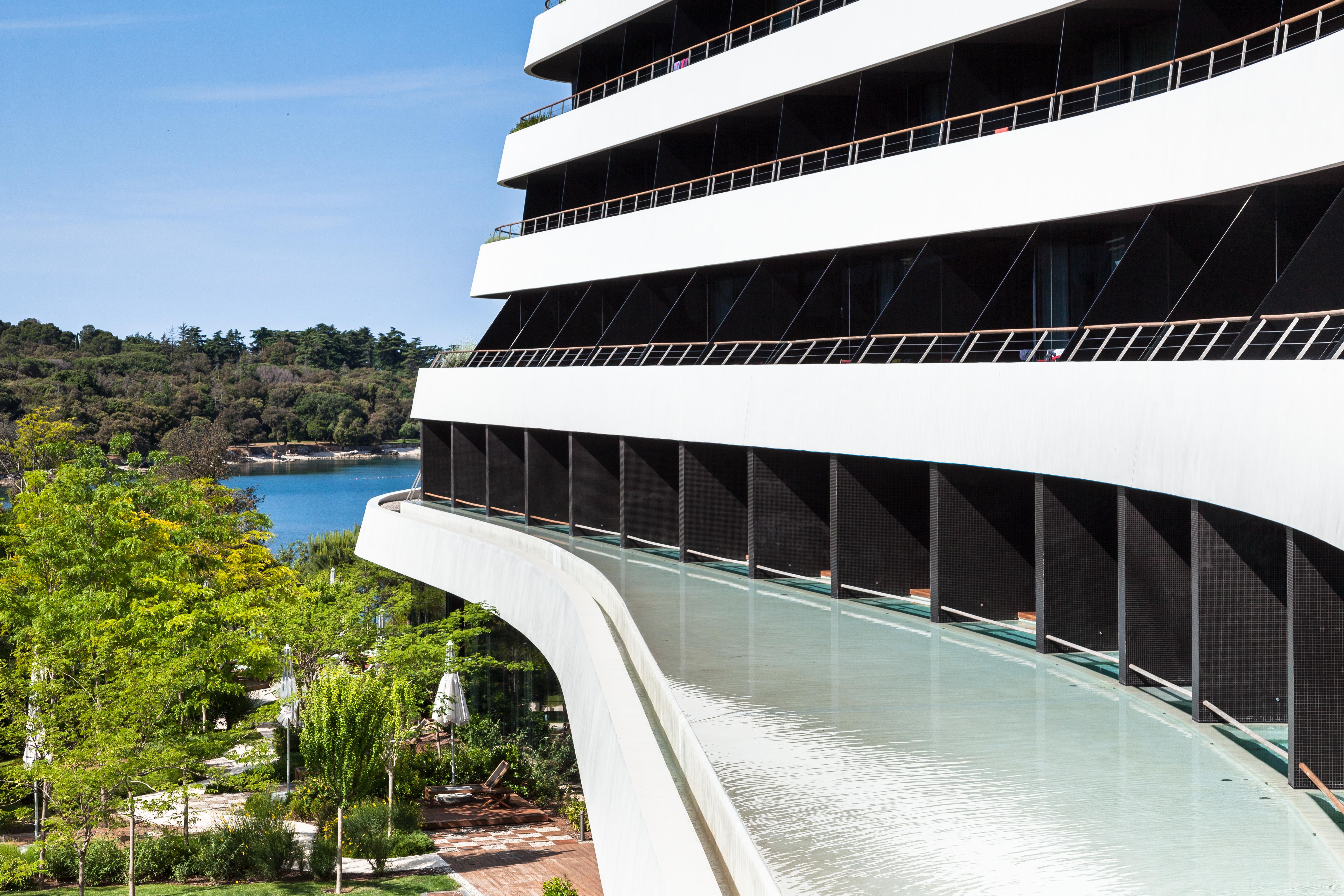 Lone Hotel By Maistra Collection Rovinj Ngoại thất bức ảnh The hotel's exterior