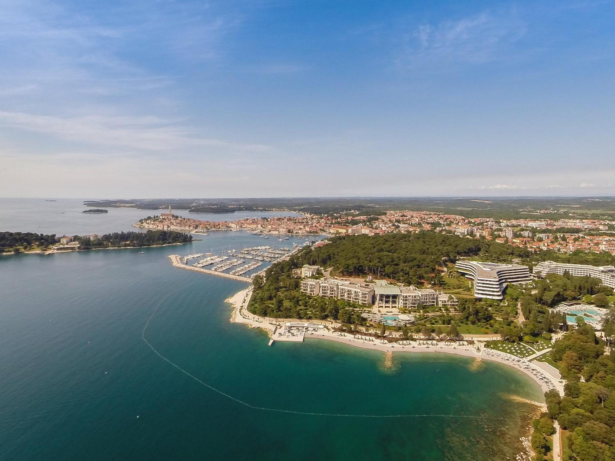 Lone Hotel By Maistra Collection Rovinj Ngoại thất bức ảnh Aerial view of the town