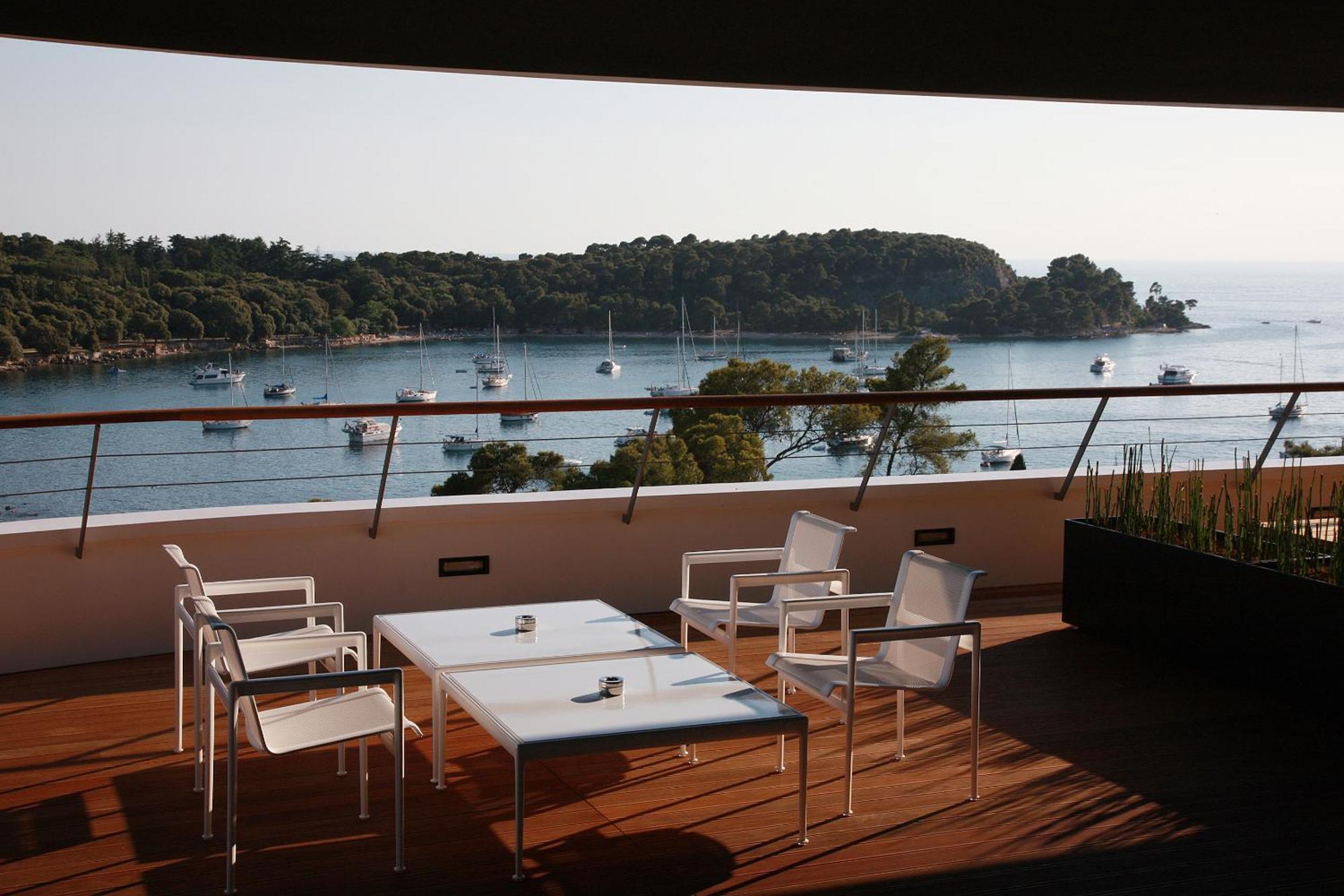 Lone Hotel By Maistra Collection Rovinj Phòng bức ảnh View from the hotel